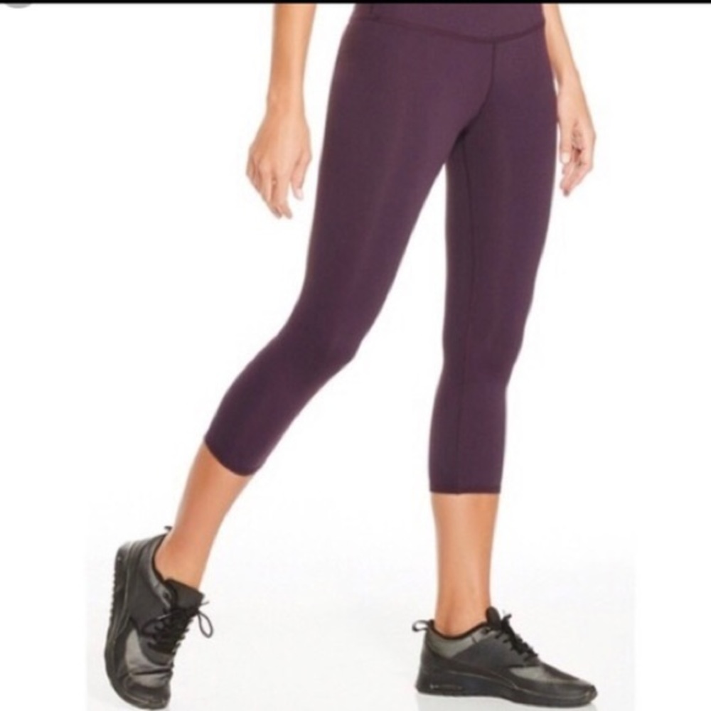 Deep Purple Cropped Fabletics Leggings